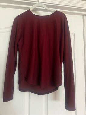 Calia Long-Sleeve Crew Neck Top in Burgundy